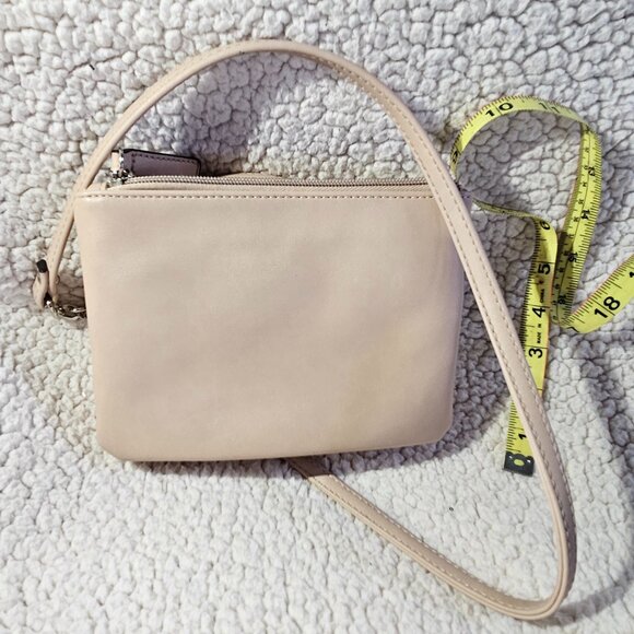 Nine West Quilted Crossbody Purse – Beige, Metal Logo Plate, Zipper Closure - Picture 5 of 8